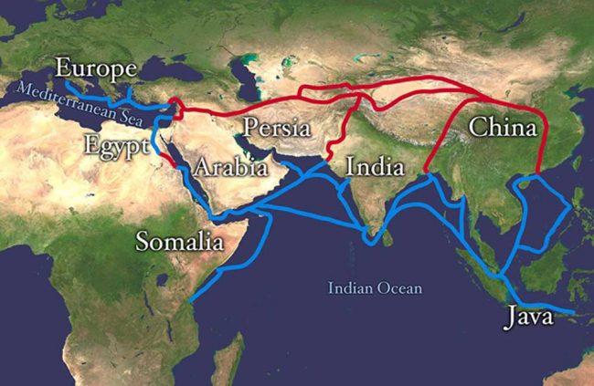 Bu haritada kırmızı ile gösterilen yerler İpek Yolu’nun karadan güzergâhını, mavi ile gösterilen yerler ise deniz üzerinden güzergâhını göstermektedir.